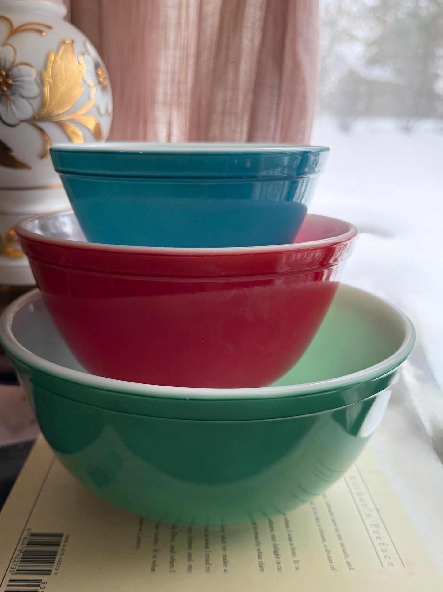 Pyrex Primary Colors set 401 402 403 Blue, Green & red mixing bowl set. - 300-S