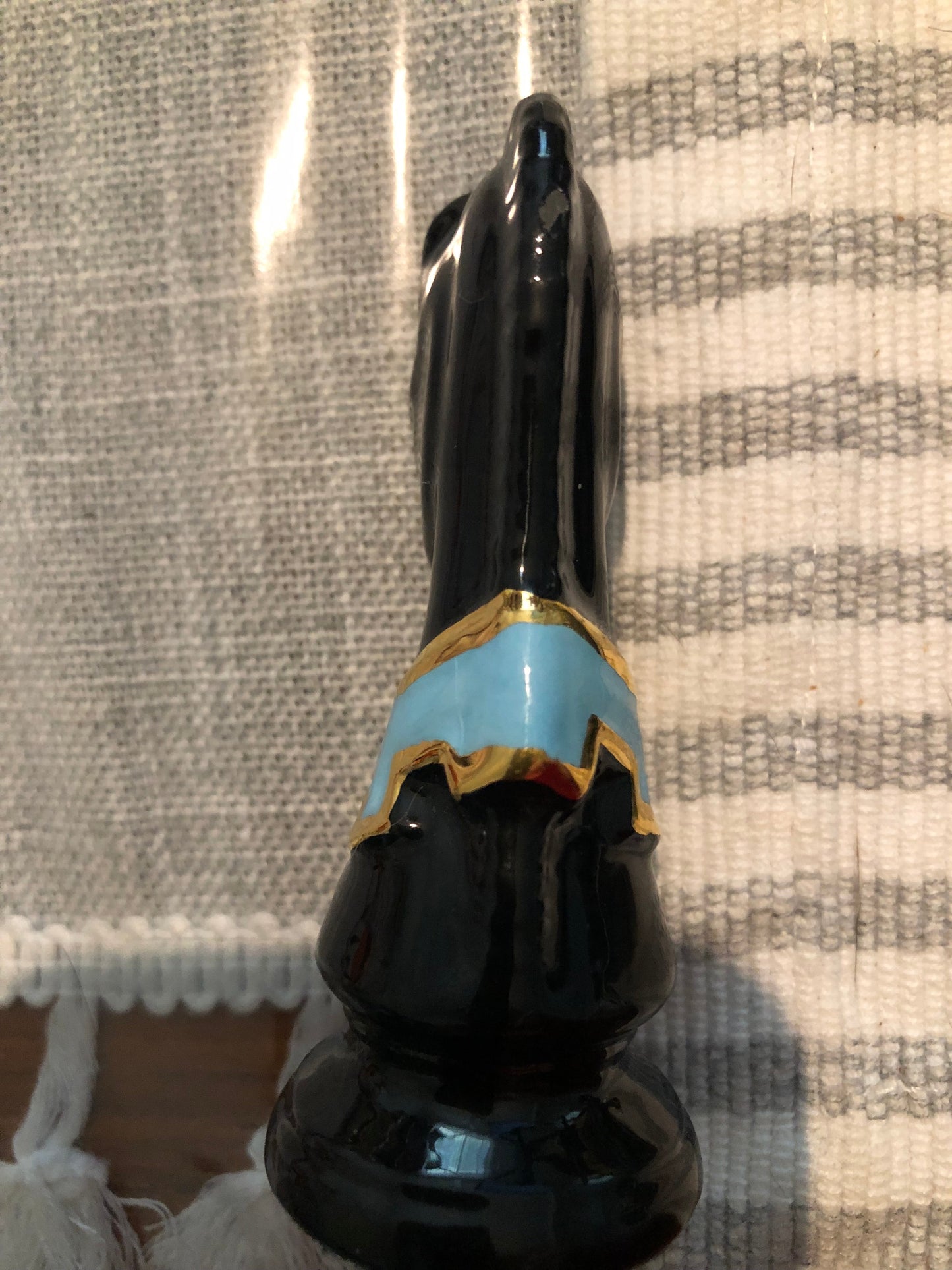 Duncan Mold Hand Painted Medieval Ceramic Chess pieces Gold detail (OTTV 2840) priced individually based condition of each piece