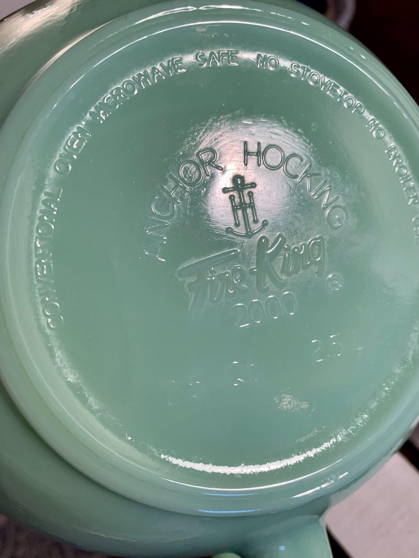 Fire King 2000 Jadeite Batter / Mixing bowl (OTTV 1699) 2 1/2 quarts, 5 1/4" x 8" x 11"