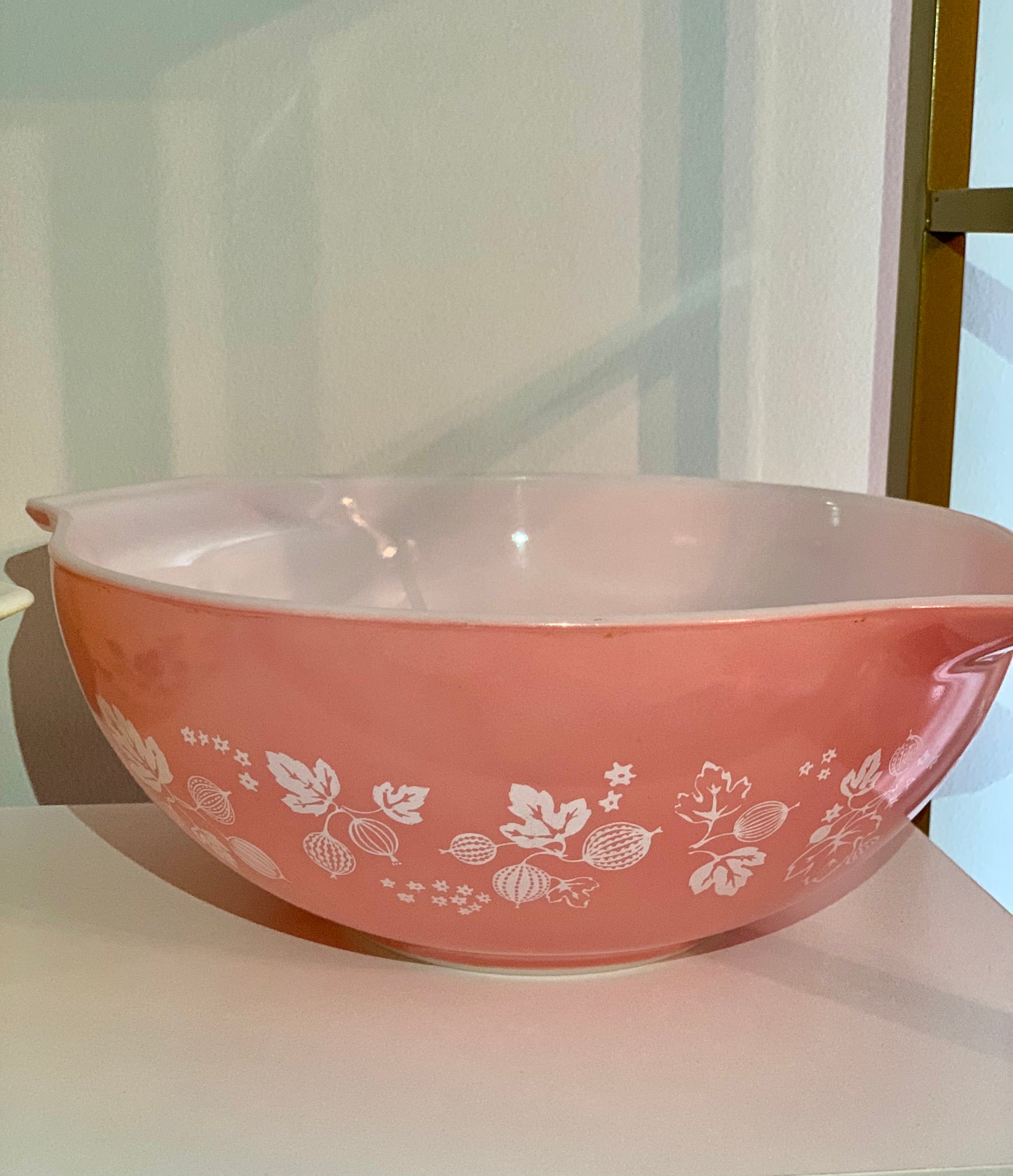 Pyrex Pink Gooseberry 444 Cinderella