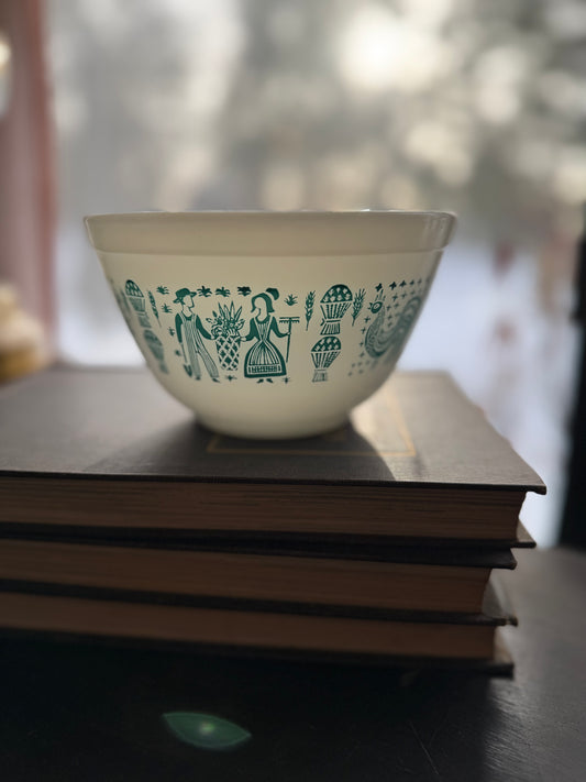 RESERVED: gayla.mcmahen Pyrex