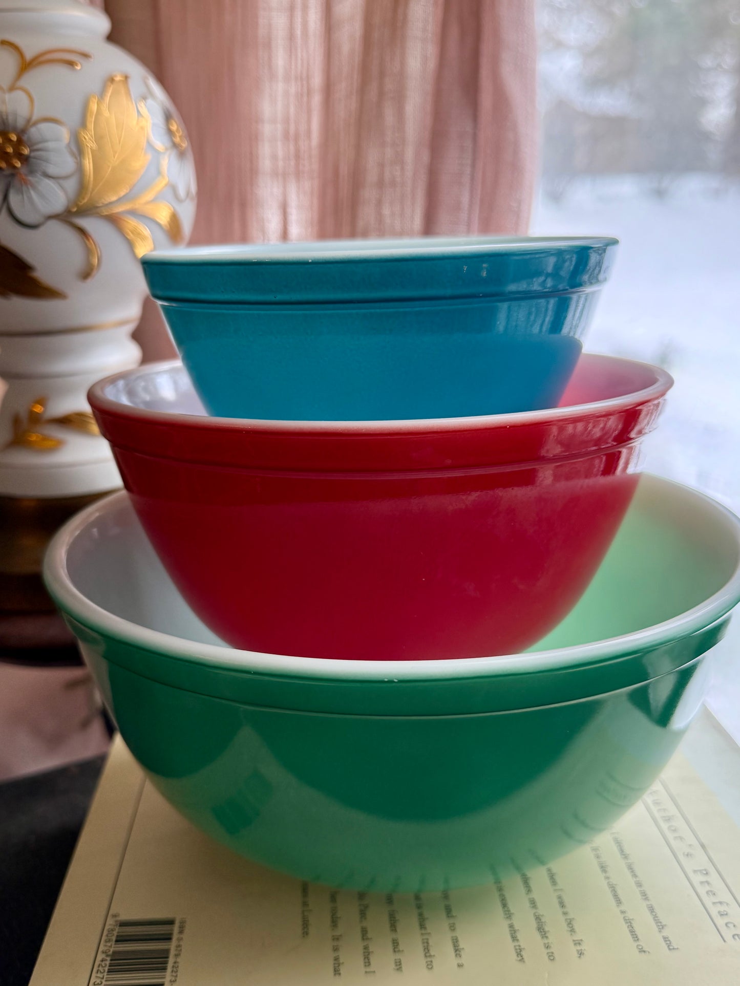 Pyrex Primary Colors set 401 402 403 Blue, Green & red mixing bowl set. - 300-S