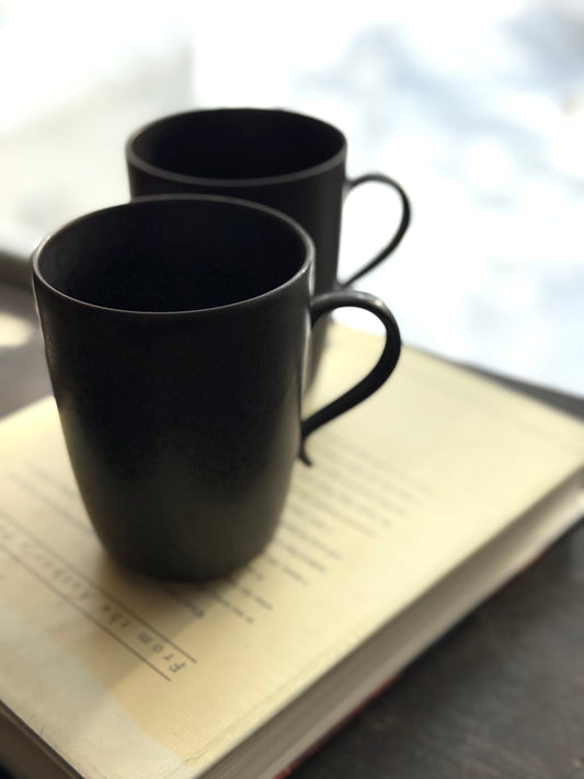 Lindt Steinman Piano Black Mug Pair