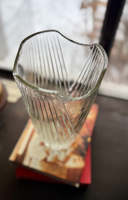 EO Brody Co C928 Vintage Empire Vase Clear Glass Regal Luxury Collectible 10"