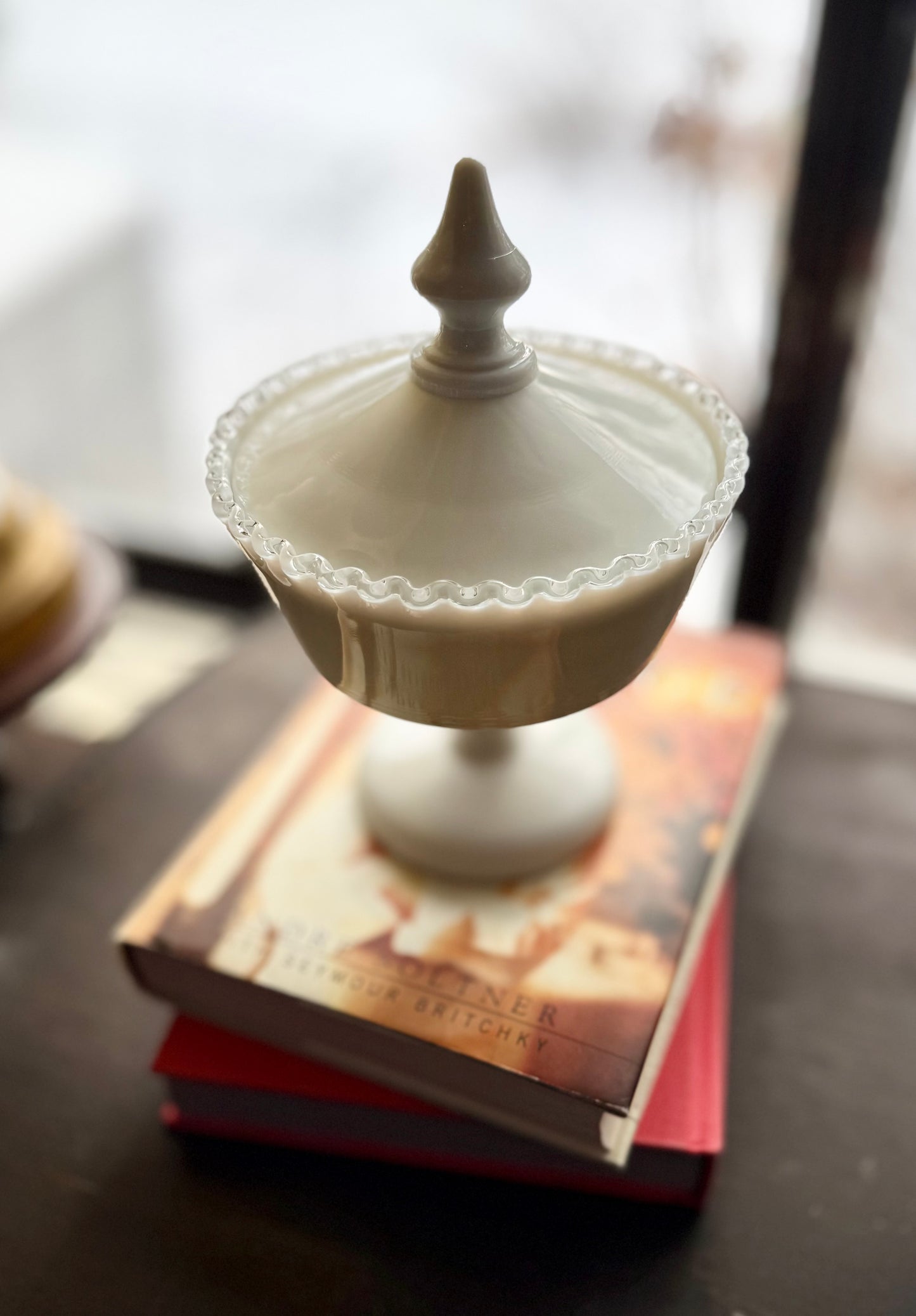 Fenton Silver Crest lidded large pedestal candy dish with pointed finial 10"