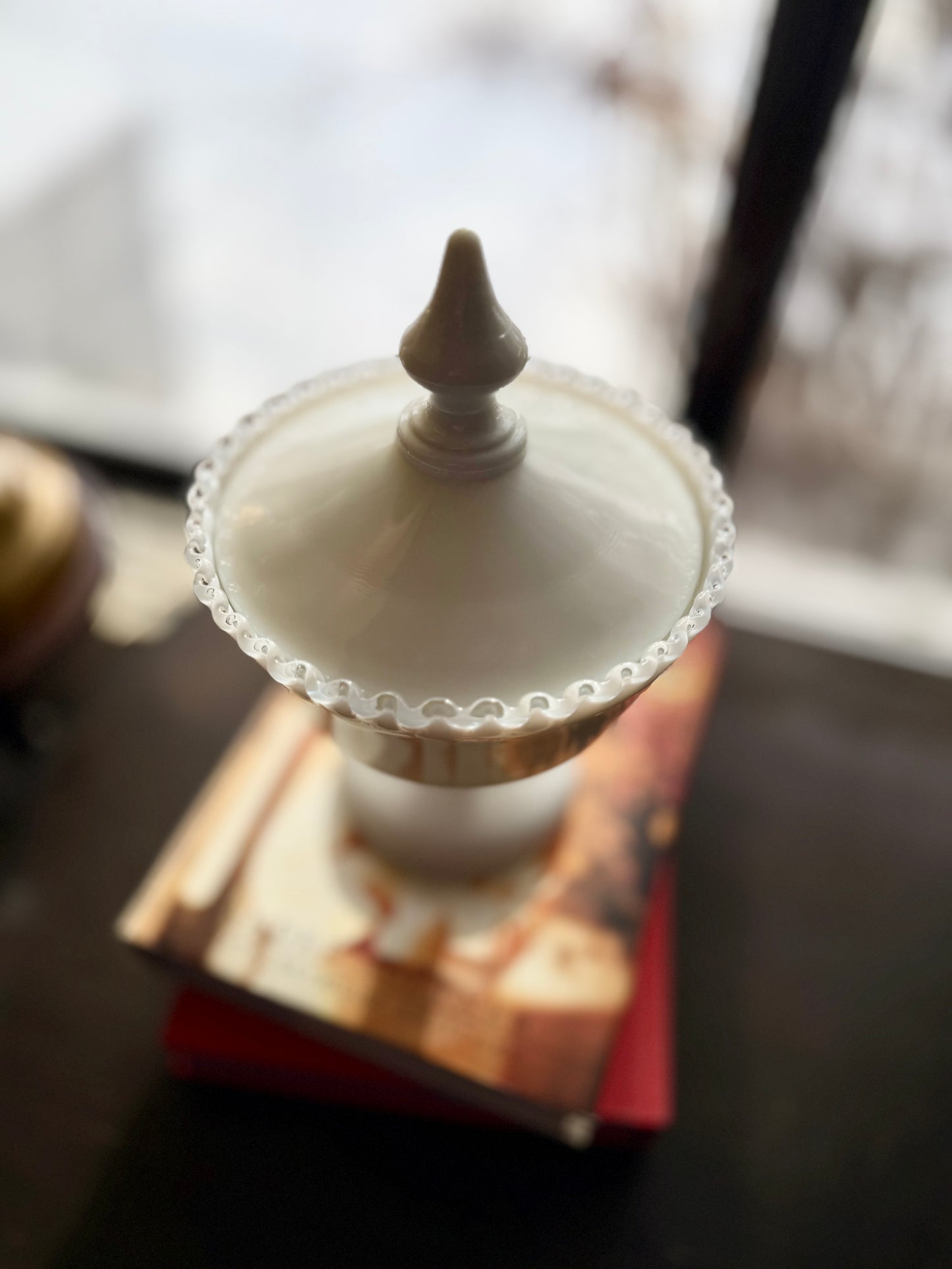 Fenton Silver Crest lidded large pedestal candy dish with pointed finial 10"