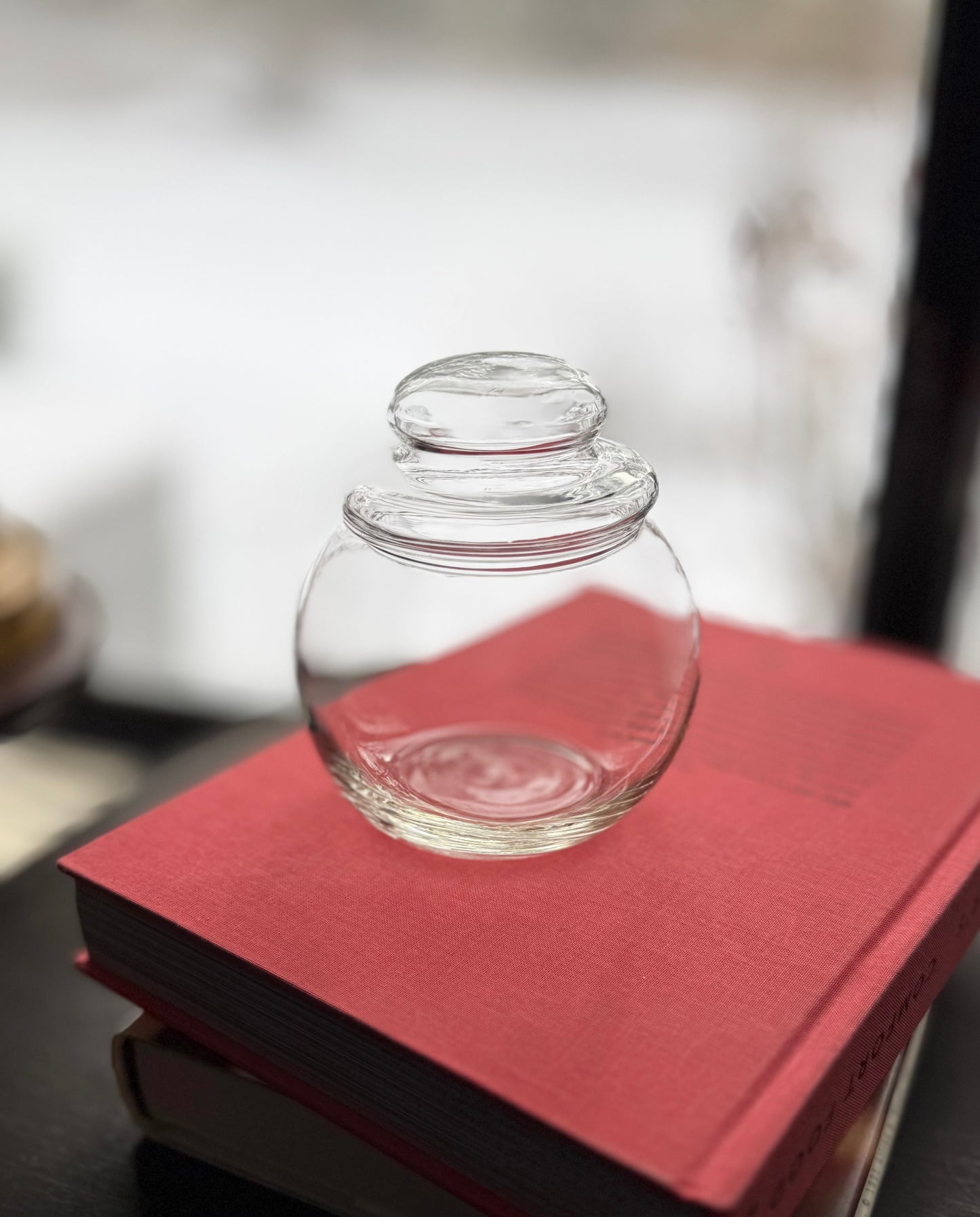 Bormioli Rocco sugar bowl made in italy Round Apothecary Canister Jar with Bulb Lid