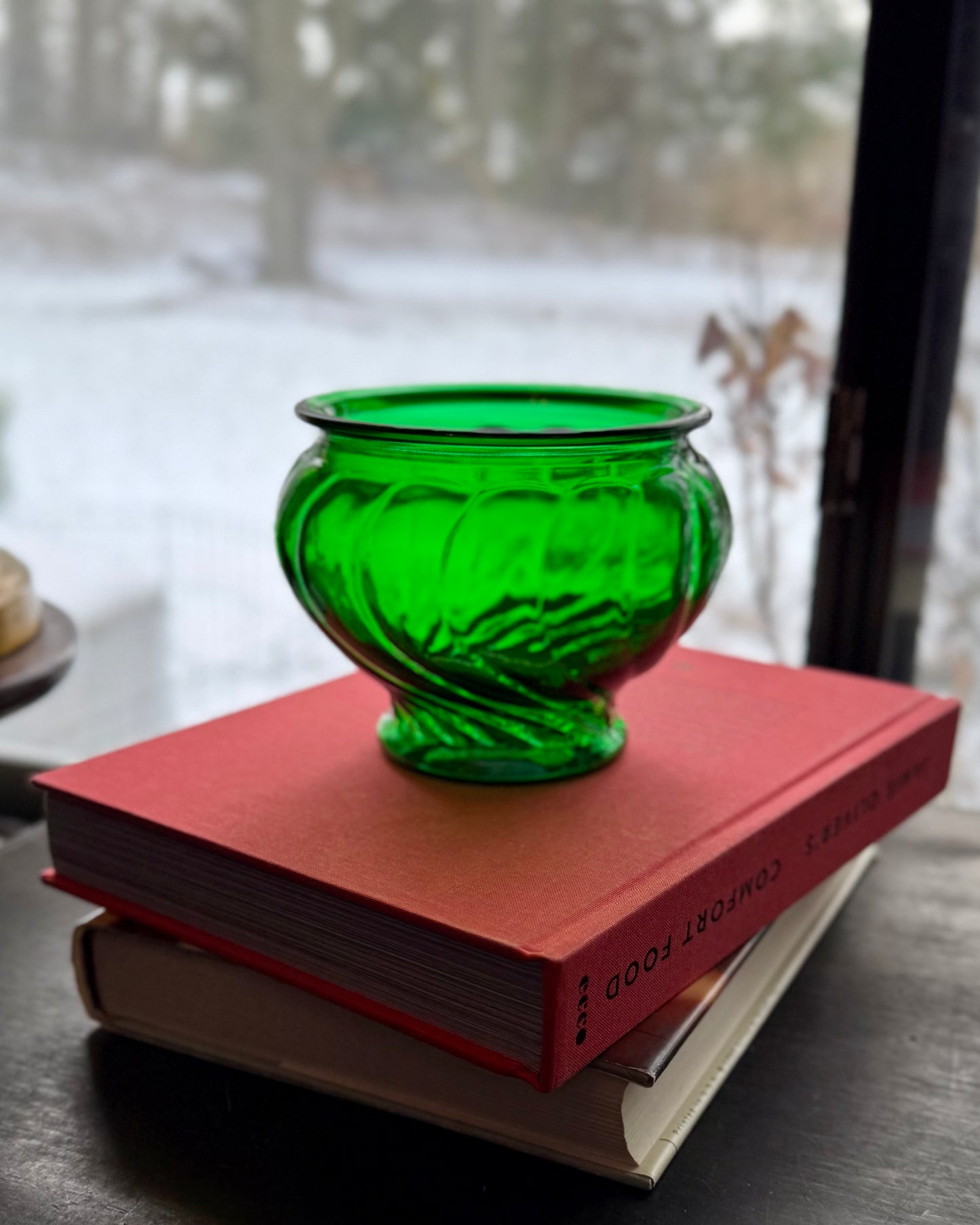 Emerald Green Napco swirl bowl/planter 4"x5"