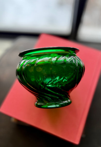 Emerald Green Napco swirl bowl/planter 4"x5"