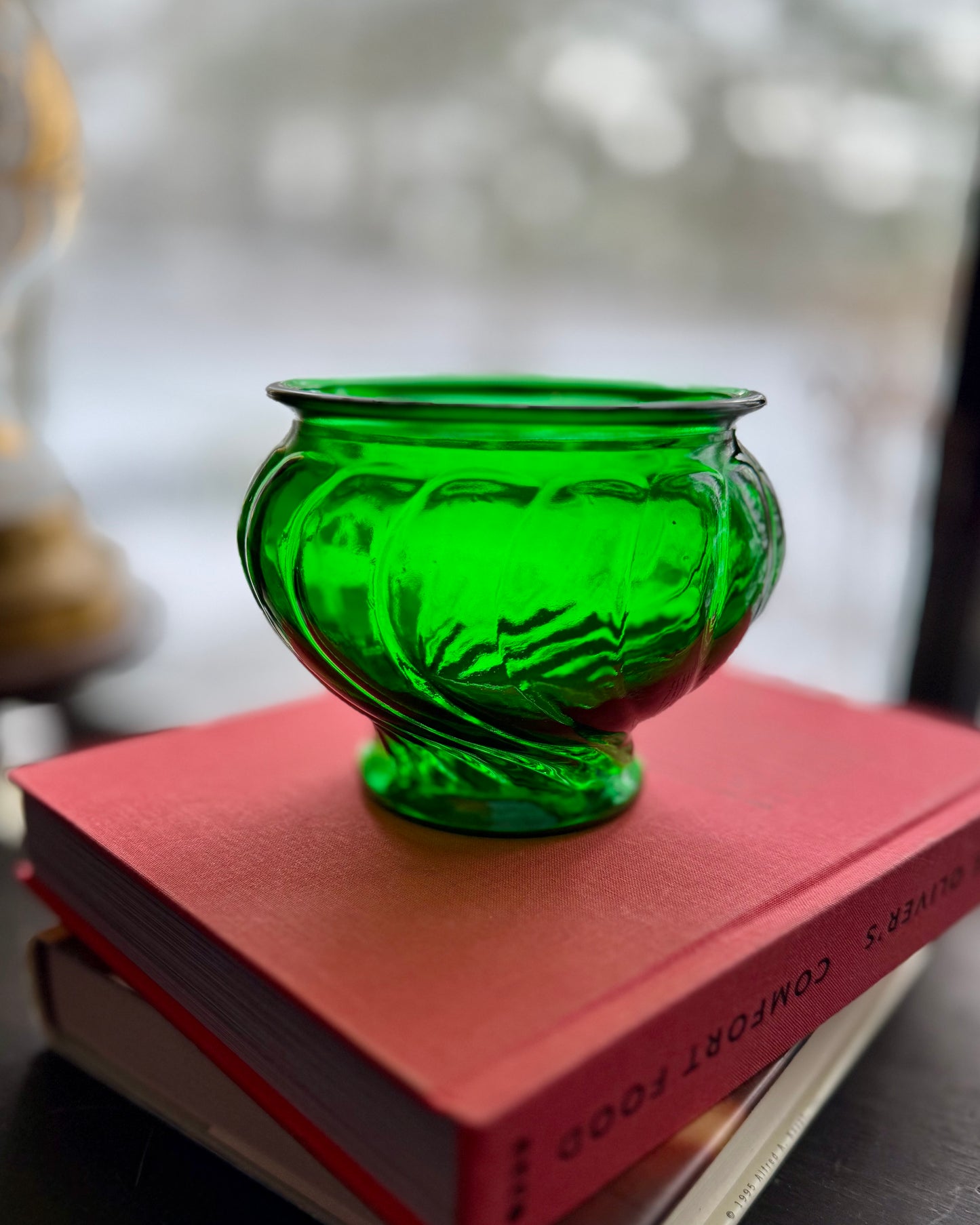 Emerald Green Napco swirl bowl/planter 4"x5"