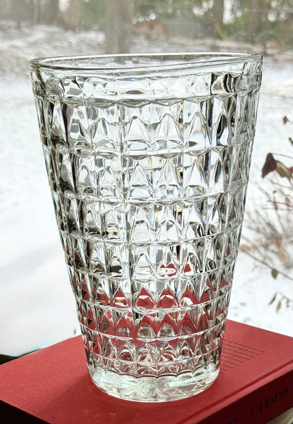 EO Brody Diamond Windsor 10" Large Vase