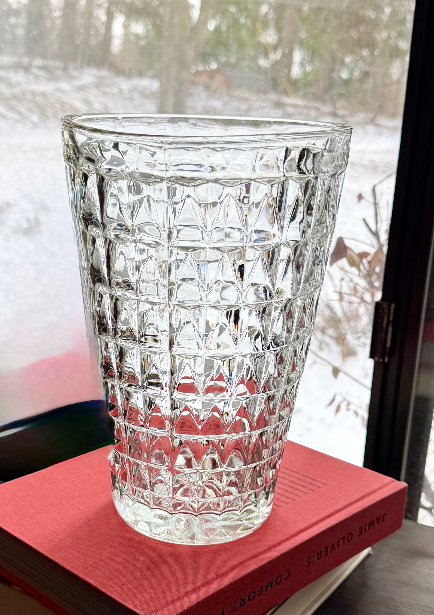 EO Brody Diamond Windsor 10" Large Vase