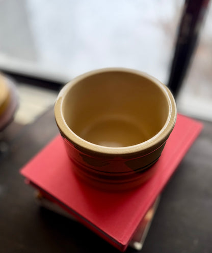 RRP Co Red & Blue stripes on Tan Robinson-Ransbottom Crock Roseville USA 4"x5.5"