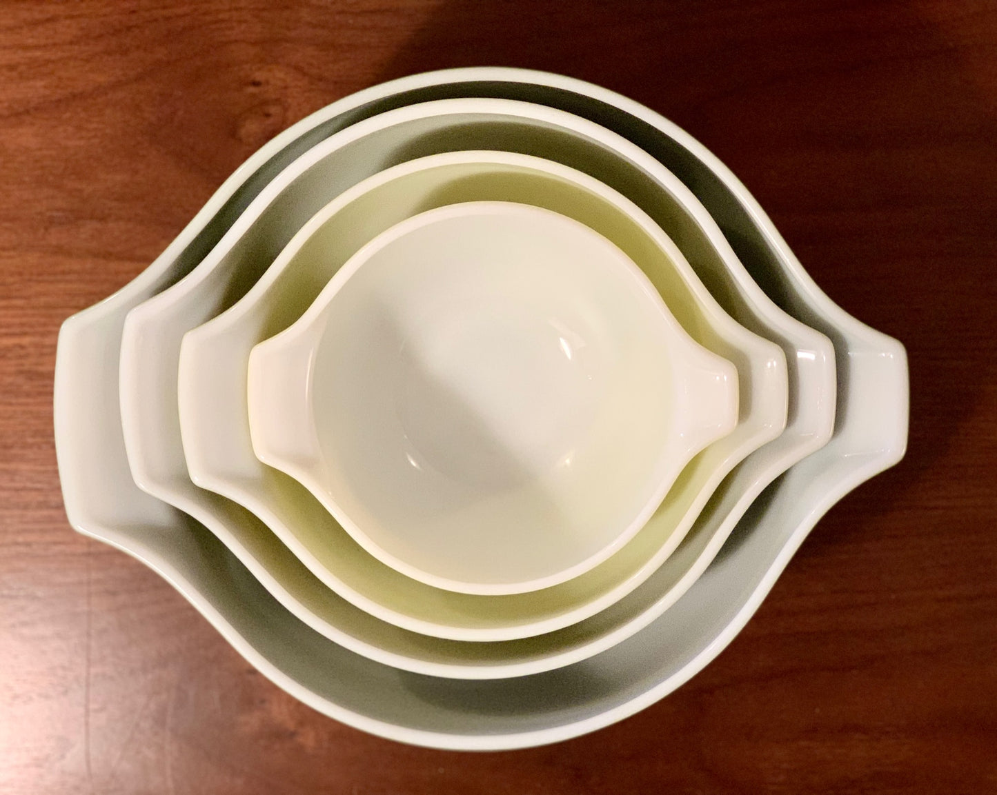 Pyrex Verde Cinderella FULL stack mixing bowls (OTTV 1768) 441, 442, 443, 444, excellent vintage condition