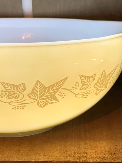 Pyrex Sandalwood Cinderella stack