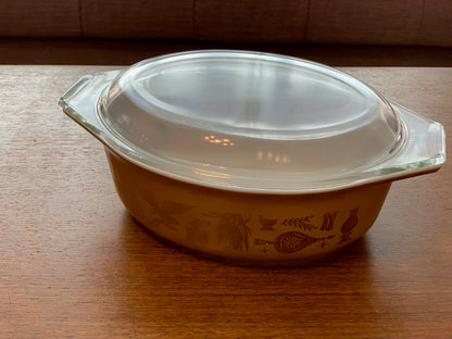 Pyrex Early American 043 Covered Oval baking Dish with 9143C lid from 1960's (2153)