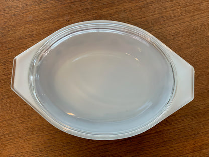 Pyrex Early American 043 Covered Oval baking Dish with 9143C lid from 1960's (2153)