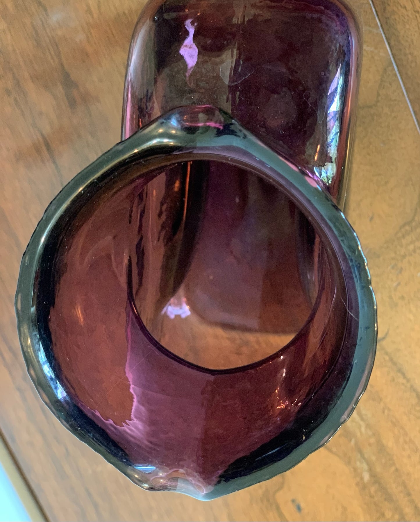 Amethyst Double Spout pitcher (OTTV 2833) GLOWS