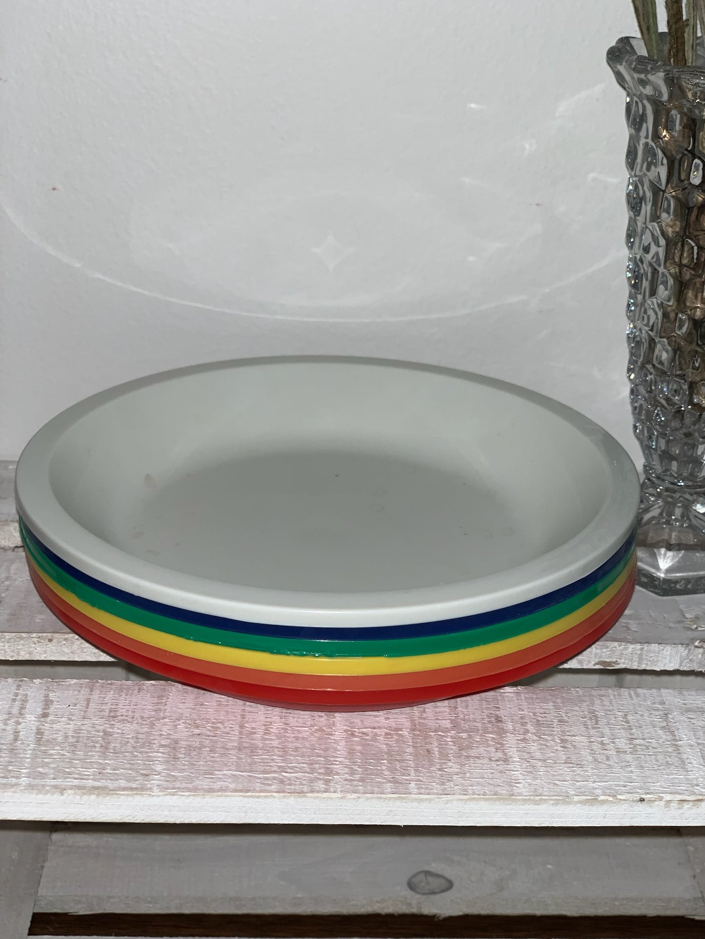 Rainbow plastic bowls (OTTV 2877) priced as a set of 6