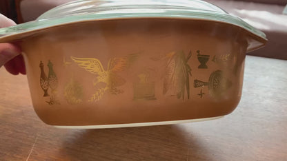 Pyrex Early American 043 Covered Oval baking Dish with 9143C lid from 1960's (2153)