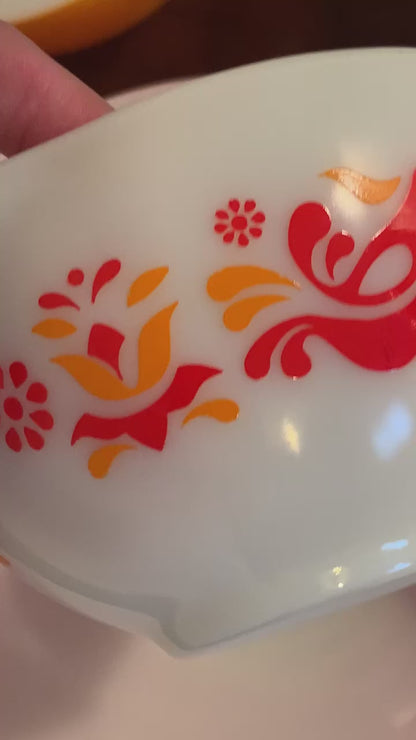 Friendship cinderella full set mixing bowls 444, 443, 442, 441 sold as a full set (OTTV 1051) excellent vintage condition